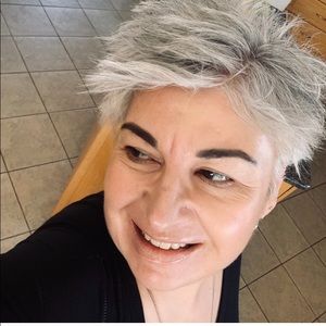 Meet your Posher, Pina